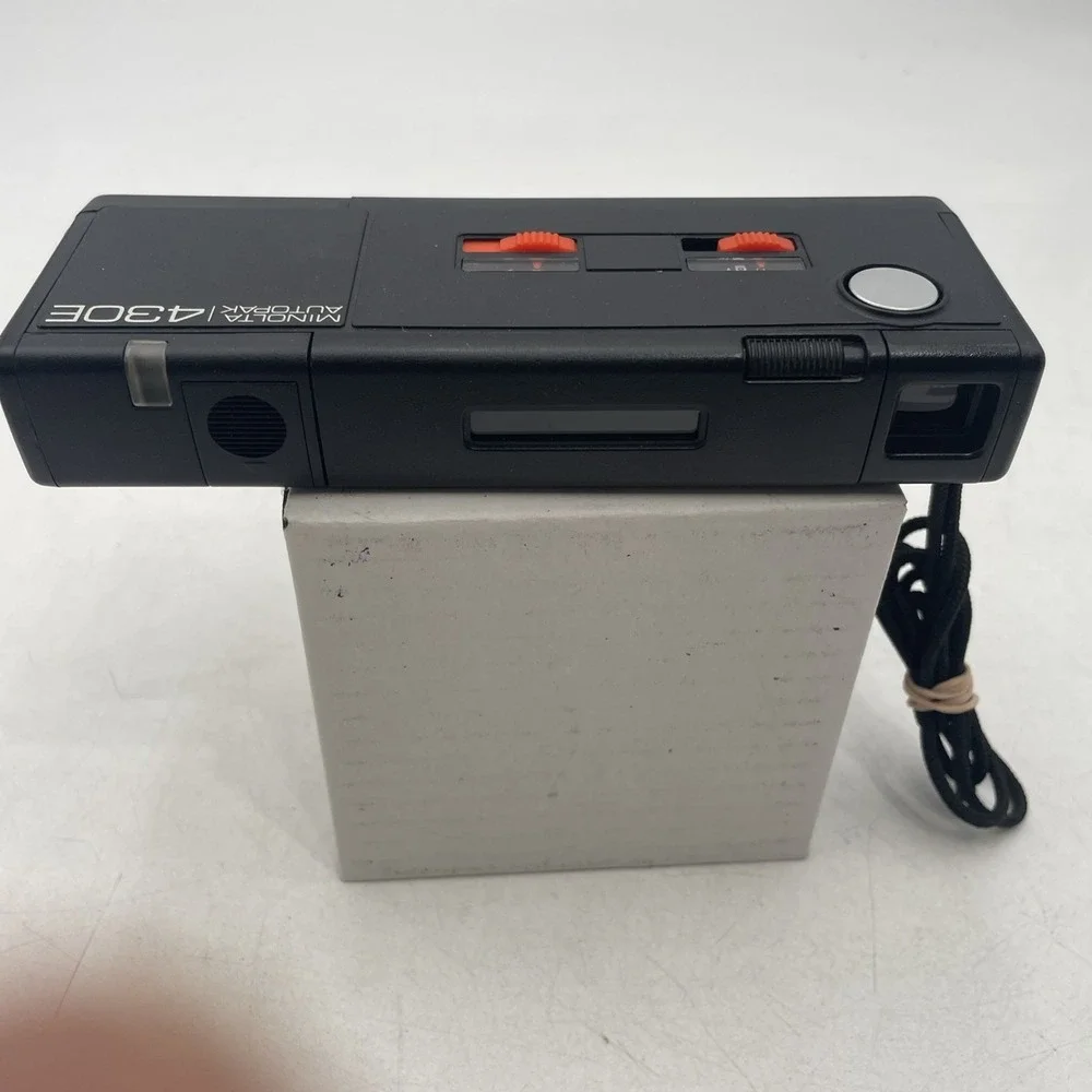 Vtg Minolta Autopak 430E 110 Film Pocket Camera With Flash-Works
